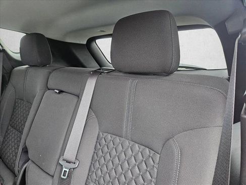 Used 2022 Chevrolet Blazer LT FWD image 13