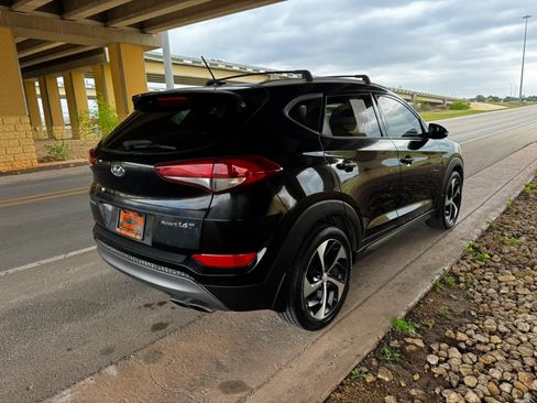 Used 2016 Hyundai Tucson Sport FWD image 3