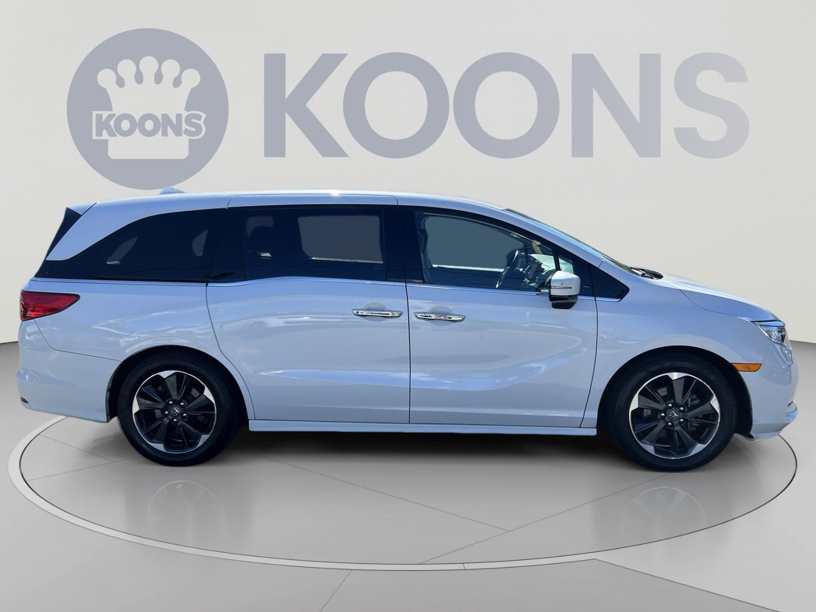 Used 2023 Honda Odyssey Elite image 8