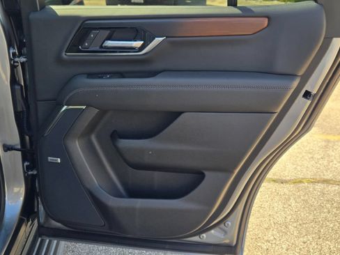 New 2026 GMC Yukon Denali w/ Sun & Power Step Package AWD/4WD image 20