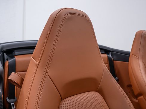 Used 2025 Porsche 911 Carrera image 75