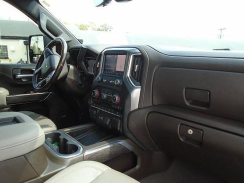 Certified 2022 Chevrolet Silverado 2500 LTZ w/ LTZ Plus Package AWD/4WD image 26