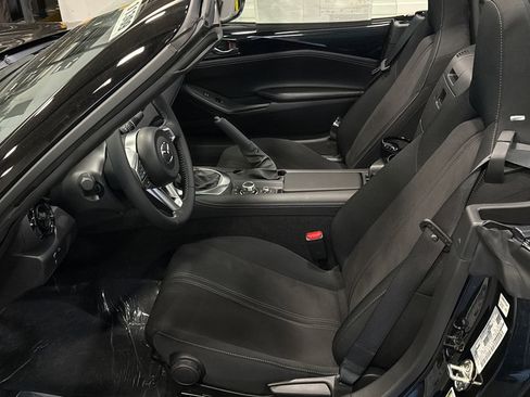 New 2026 MAZDA MX-5 Miata Club w/ Weather Package RWD image 5