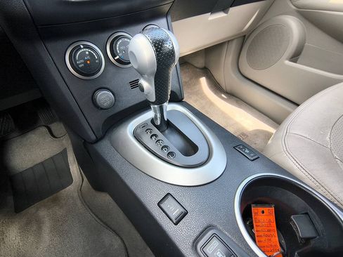 Used 2013 Nissan Rogue SL AWD/4WD image 17