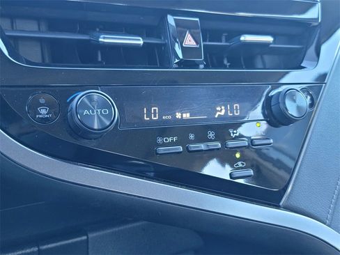 Used 2023 Toyota Camry XSE image 22