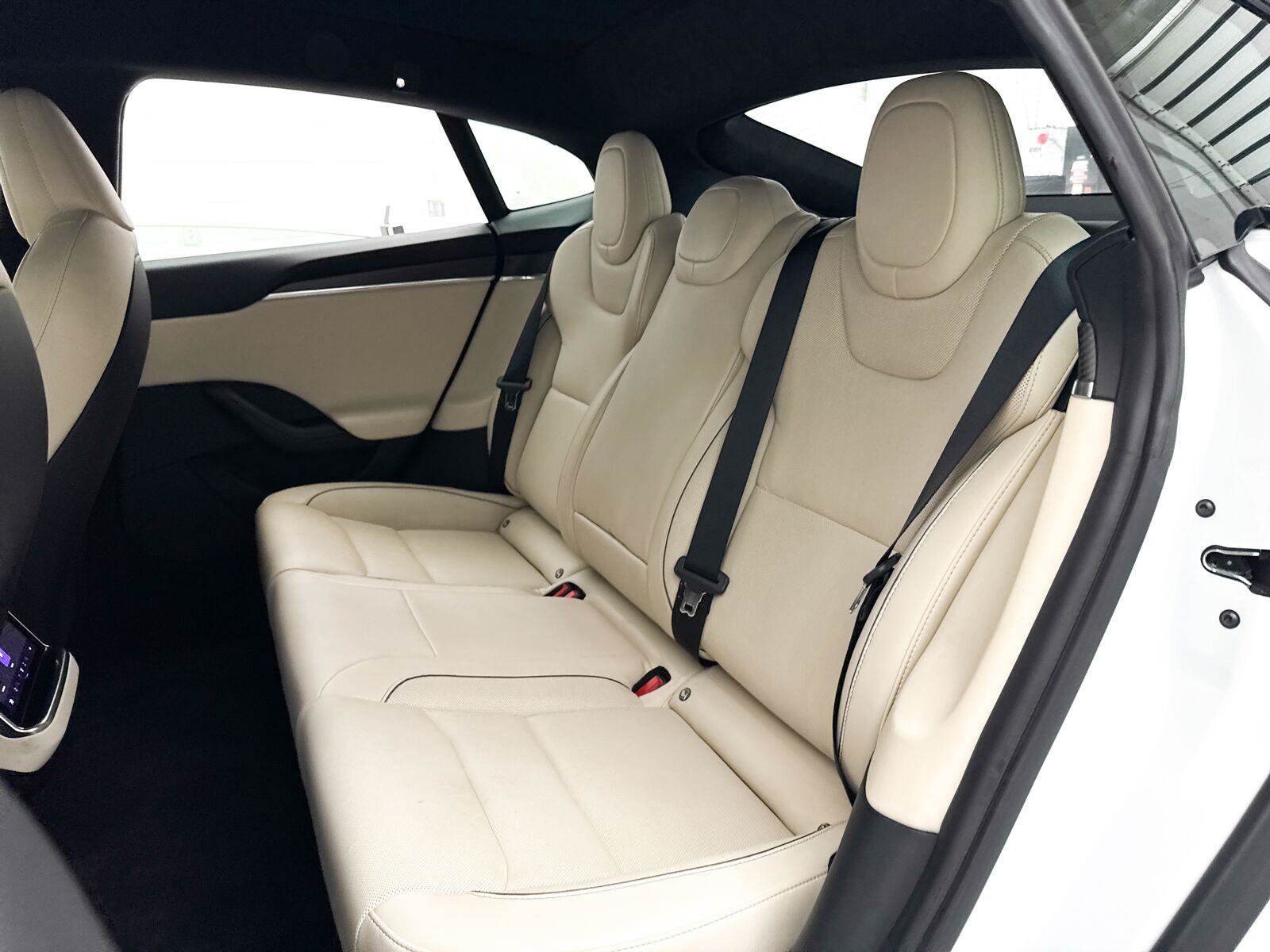Used 2021 Tesla Model S Plaid AWD/4WD image 34