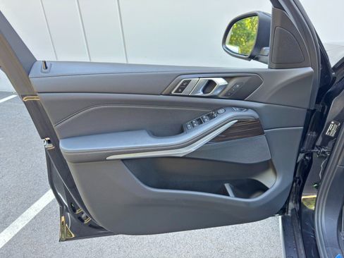 Used 2024 BMW X5 sDrive40i w/ Parking Assistance Package RWD image 47