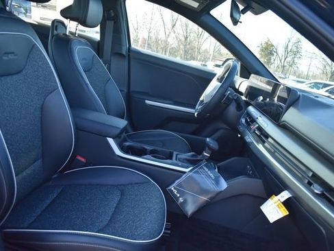 New 2025 Kia K4 GT-Line w/ GT-Line Sunroof Package image 13