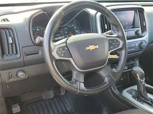 Used 2022 Chevrolet Colorado LT w/ Fleet Safety Package image 12