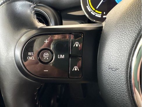 Used 2024 MINI Cooper SE image 16