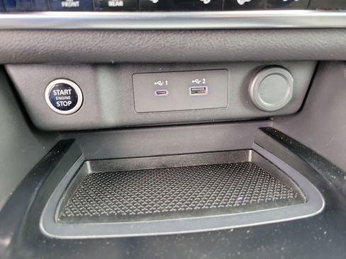 Used 2023 Nissan Rogue SV image 27