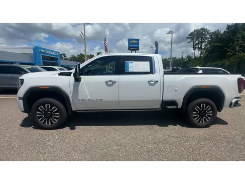 Used 2024 GMC Sierra 2500 Denali Ultimate AWD/4WD image 5