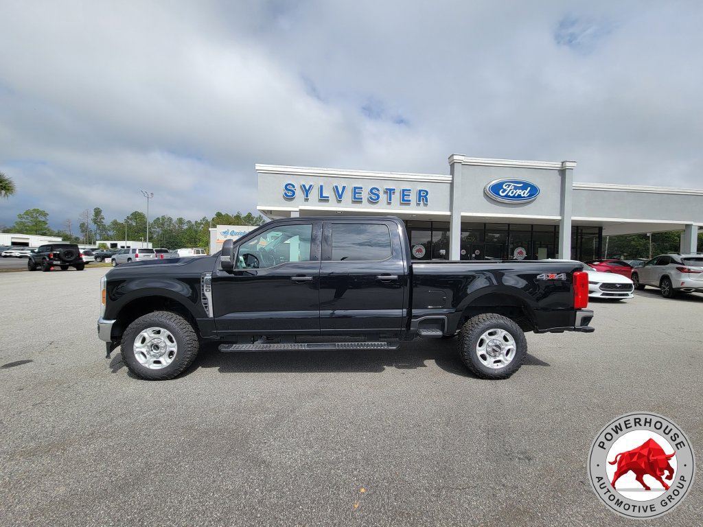 Used 2026 Ford F250 XLT AWD/4WD image 3