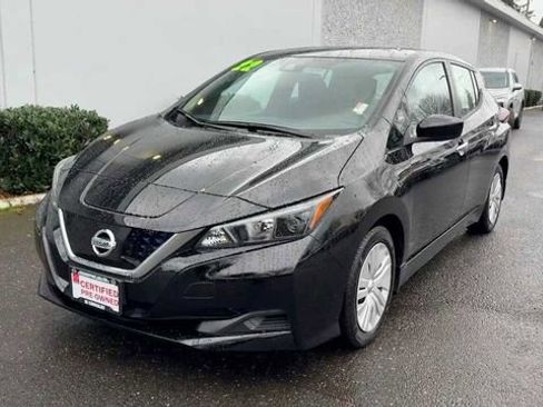 Certified 2022 Nissan Leaf S image 3