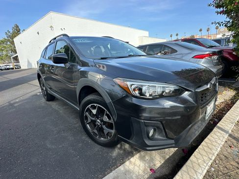 Used 2018 Subaru Crosstrek 2.0i Premium AWD/4WD image 2