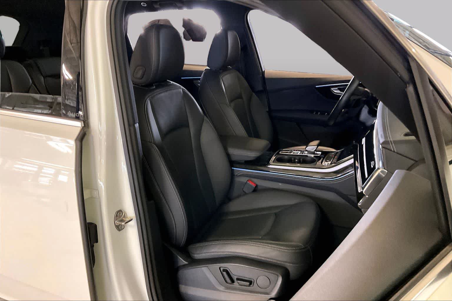 Used 2025 Audi Q7 3.0T Premium Plus AWD/4WD image 9