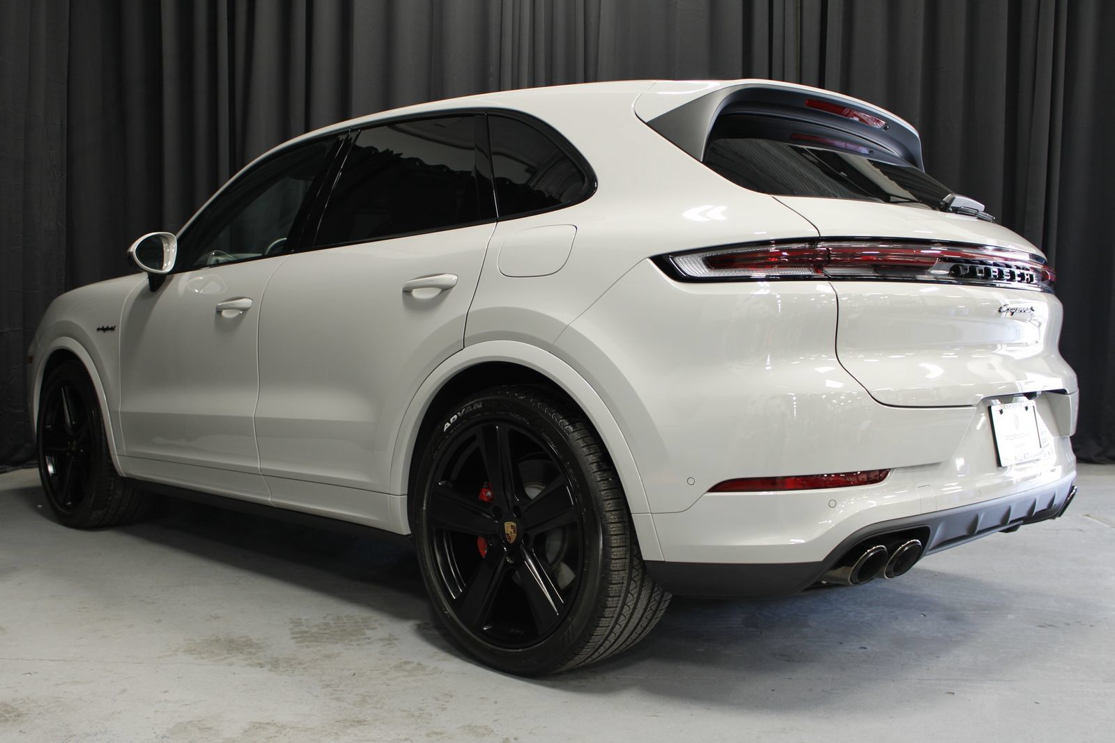 Certified 2026 Porsche Cayenne S AWD/4WD image 14