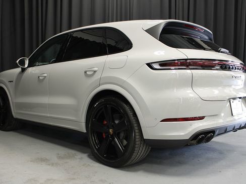 New 2026 Porsche Cayenne S AWD/4WD image 14