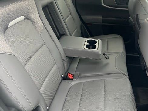 Used 2025 Ford Bronco Sport Badlands image 15