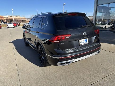 Used 2022 Volkswagen Tiguan SEL R-Line image 7