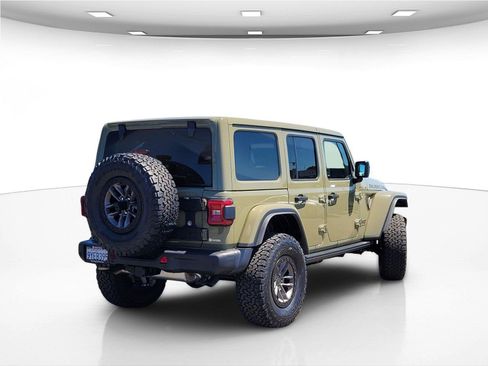 Used 2025 Jeep Wrangler Unlimited Rubicon 392 AWD/4WD image 7