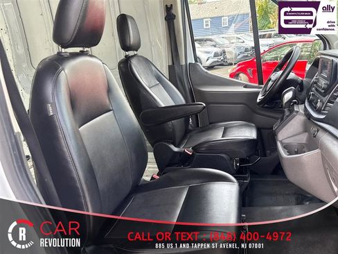Used 2020 Ford Transit 250 Medium Roof RWD image 27