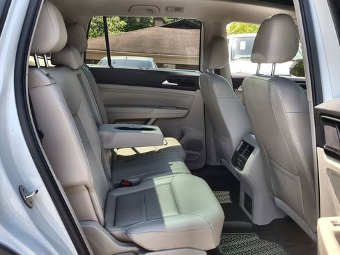 Used 2022 Volkswagen Atlas SE image 26