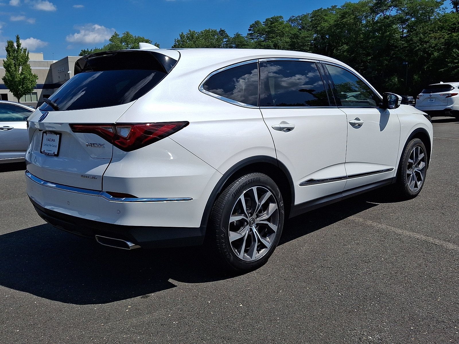 Certified 2024 Acura MDX w/ Technology Package AWD/4WD image 6