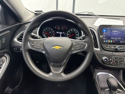 Used 2023 Chevrolet Malibu LT image 22