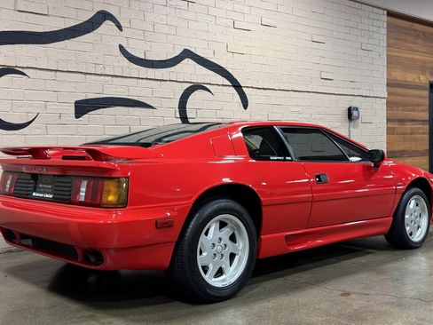 Used 1990 Lotus Esprit SE image 4