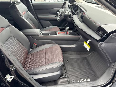 New 2026 Nissan Kicks SR w/ Illumination Package FWD image 13