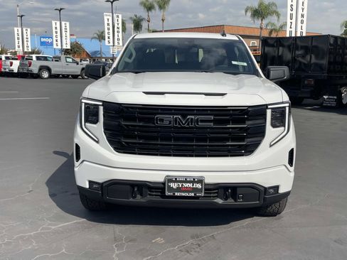 New 2026 GMC Sierra 1500 Elevation image 2