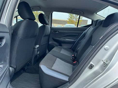 Used 2025 Nissan Versa SV FWD image 10