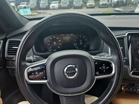 Used 2019 Volvo XC90 T6 Momentum AWD/4WD image 18