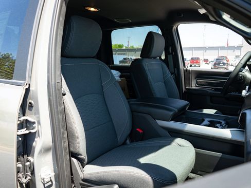 New 2026 RAM 2500 Big Horn AWD/4WD image 22