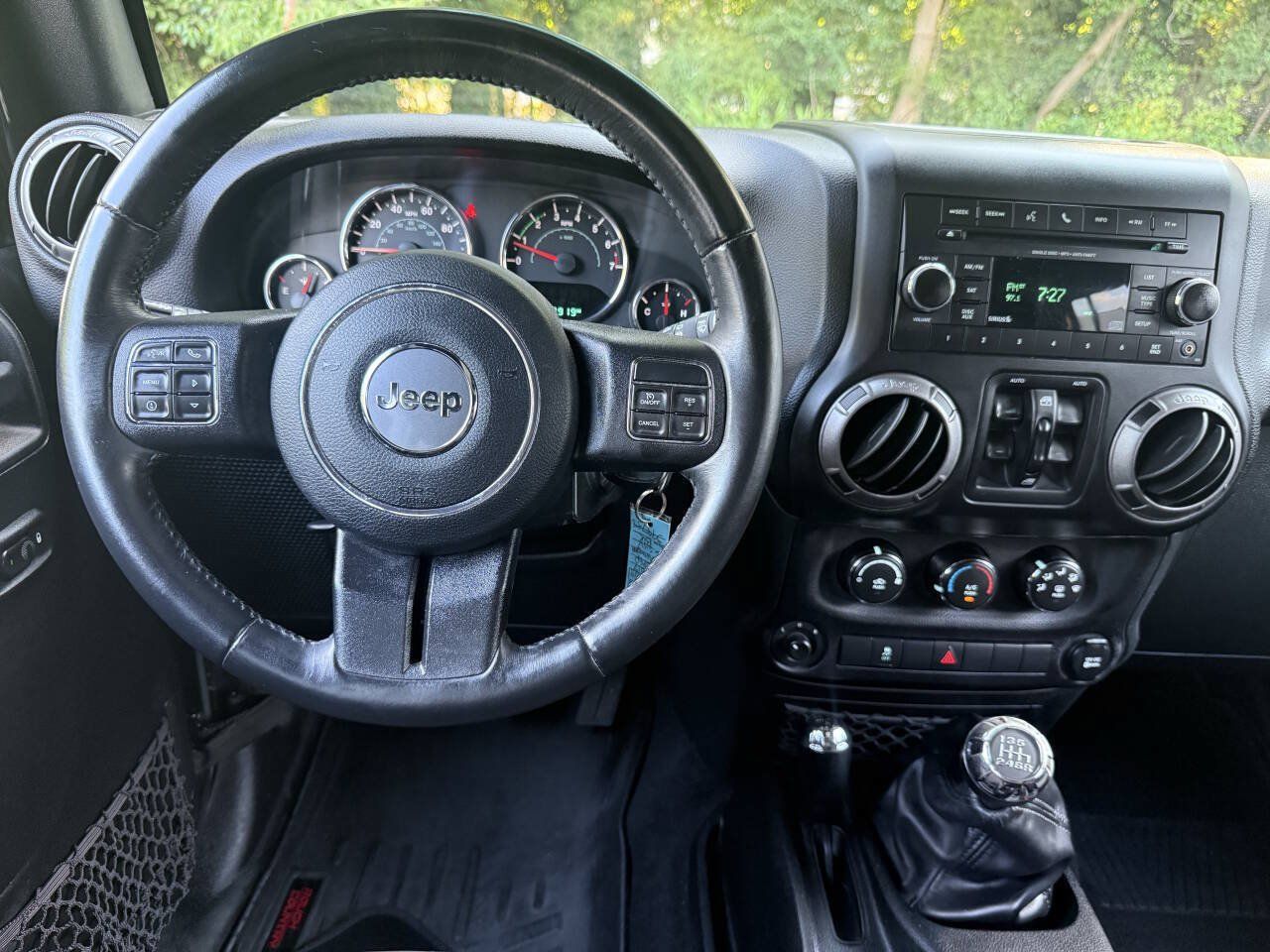 Used 2017 Jeep Wrangler Unlimited Sport w/ Quick Order Package 23S AWD/4WD image 16