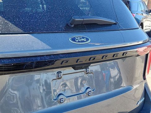 New 2026 Ford Explorer Platinum w/ LUX Leather Package image 18