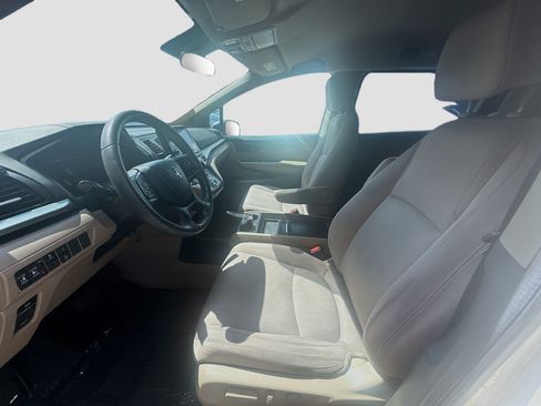 Certified 2018 Honda Odyssey EX image 18
