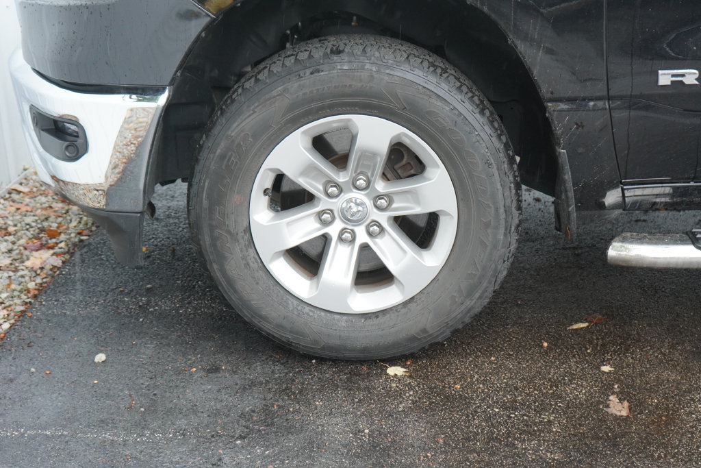 Used 2023 RAM 1500 Laramie AWD/4WD image 6