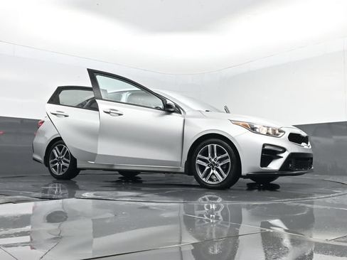 Used 2020 Kia Forte EX w/ EX Special Edition FWD image 32