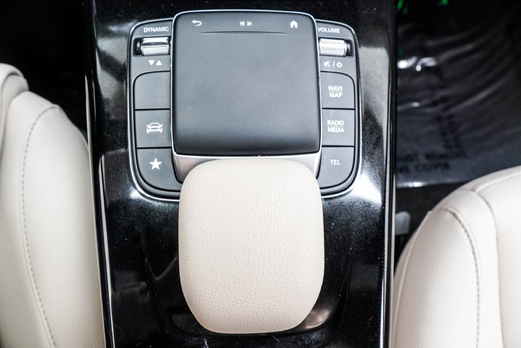 Used 2022 Mercedes-Benz CLA 250 4MATIC image 26
