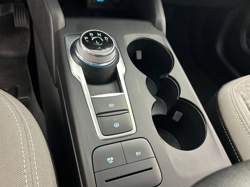 Used 2022 Ford Escape SE w/ Cold Weather Package FWD image 24