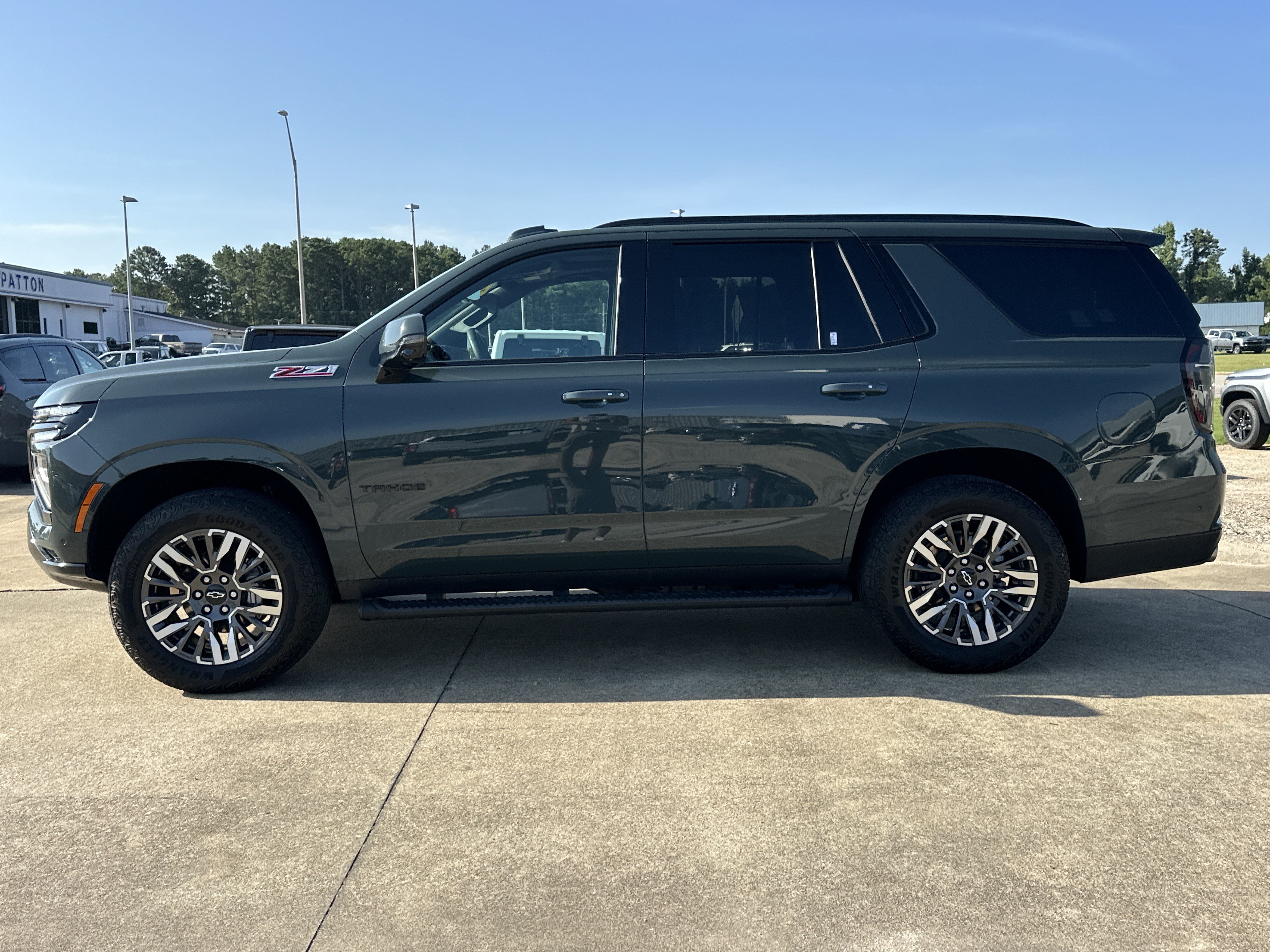 Certified 2025 Chevrolet Tahoe Z71 w/ Z71 Off-Road Package AWD/4WD image 9