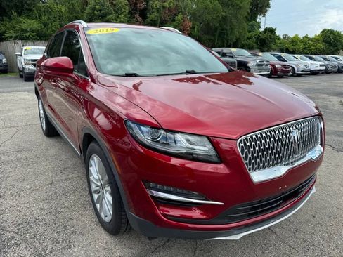 Used 2019 Lincoln MKC Premiere image 3