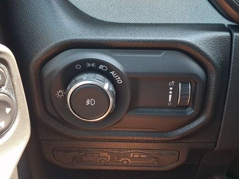 Used 2026 Jeep Wrangler Unlimited Sport AWD/4WD image 25