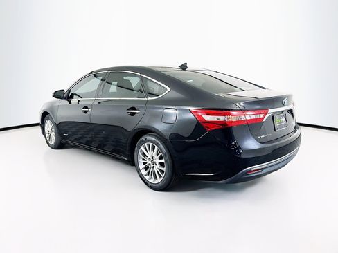 Used 2017 Toyota Avalon Limited image 5