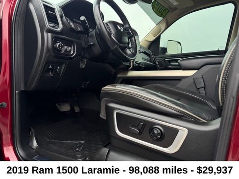 Used 2019 RAM 1500 Laramie image 11