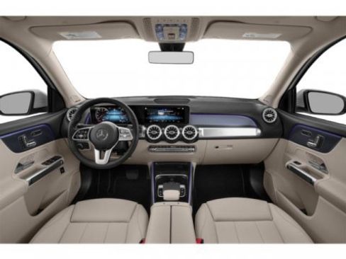 Certified 2022 Mercedes-Benz GLB 250 4MATIC image 11