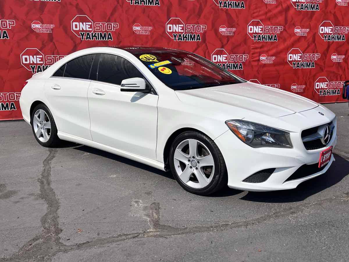 Used 2017 Mercedes-Benz CLA 250 4MATIC image 4