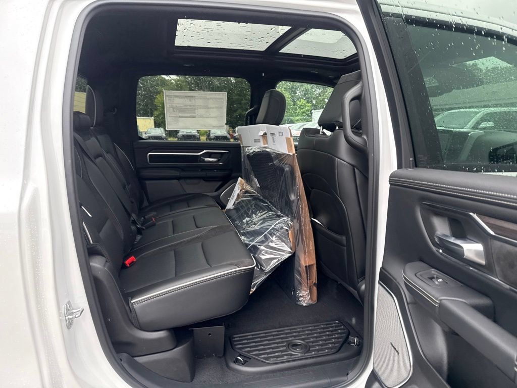 New 2027 RAM 1500 Laramie AWD/4WD image 26